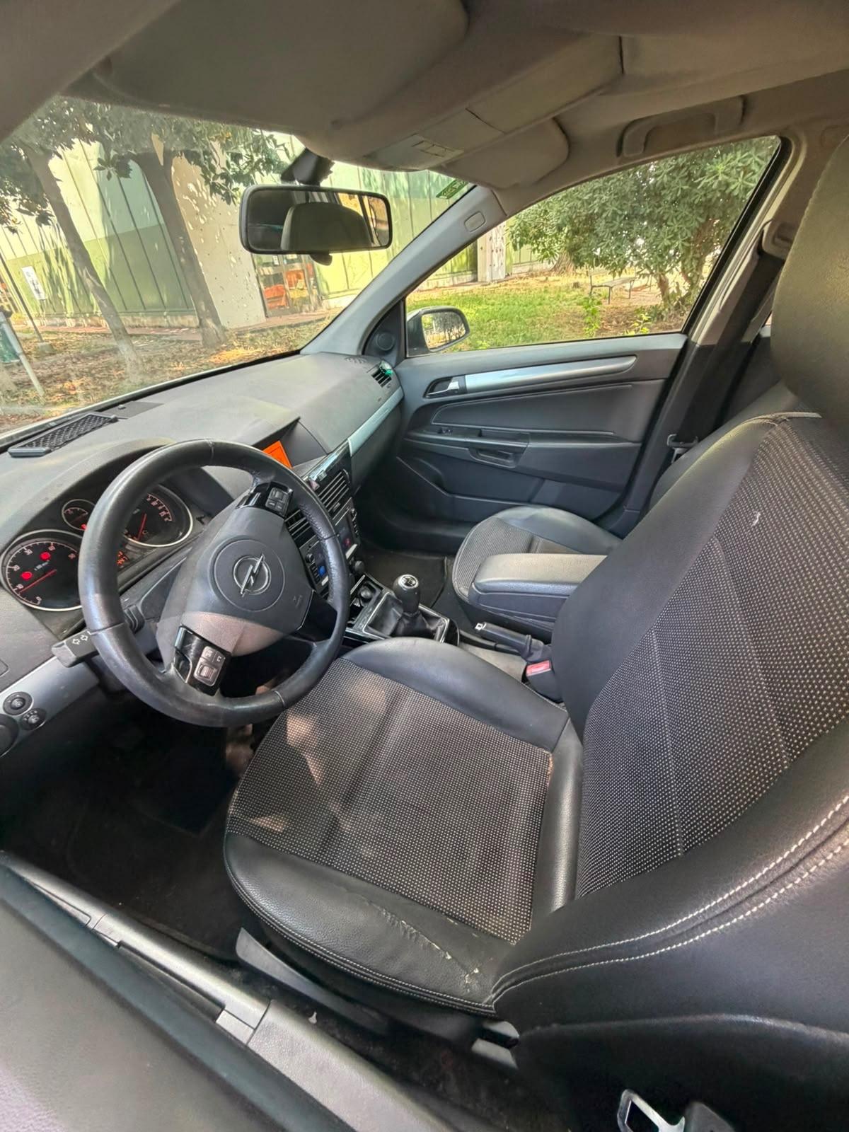 Opel Astra 1.7 CDTI 110CV 5 porte Cosmo