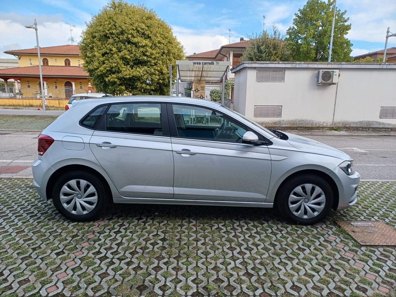 Volkswagen Polo 1.0 MPI 65 cv 5 porte Trendline BMT