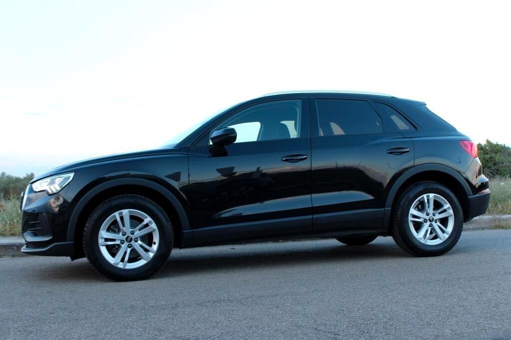 AUDI Q3 2.0 TDI 150 CV s-tronic *Matrix *Camera