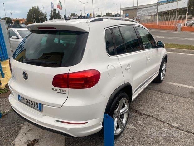 VOLKSWAGEN Tiguan R-LINE 4X4 AUTOMATICA!!!