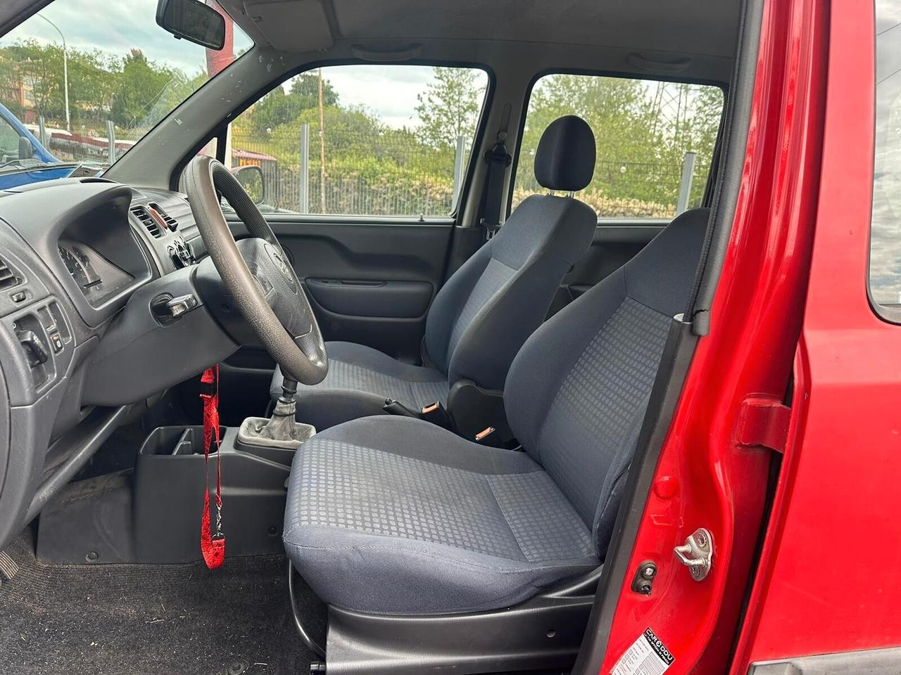 Opel Agila 1.2 16V Club