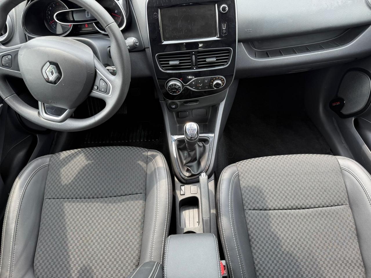 Renault Clio 5 porte Moschino 23200km neopatentati