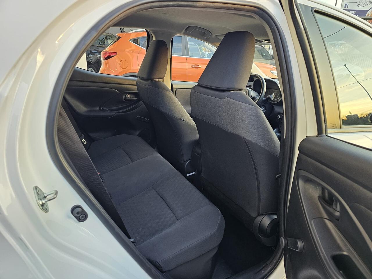 Toyota Yaris 1.5 Hybrid 5 porte Business