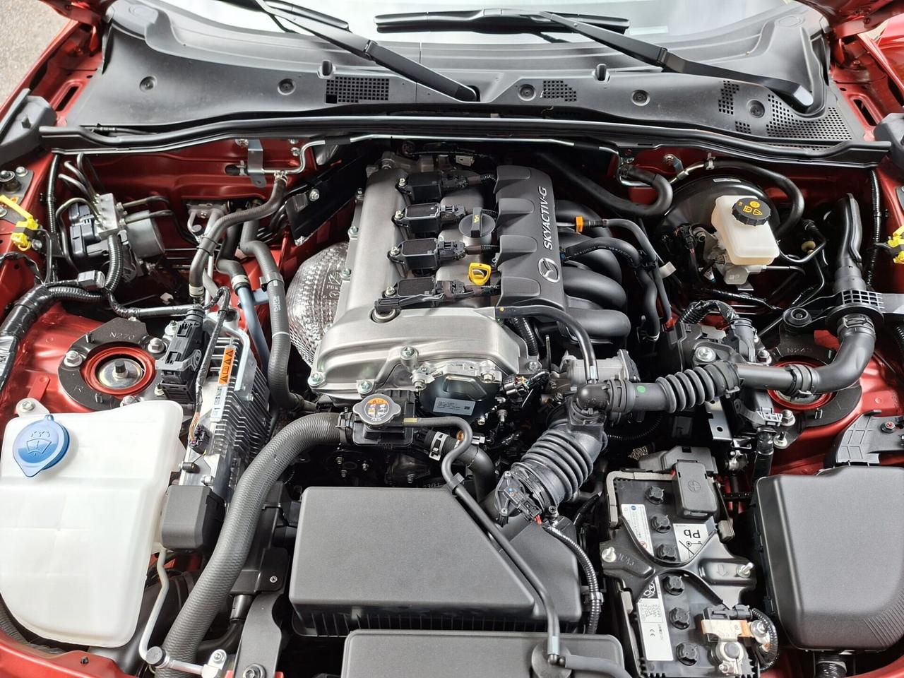 Mazda MX-5 1.5L Skyactiv-G Exclusive-Line