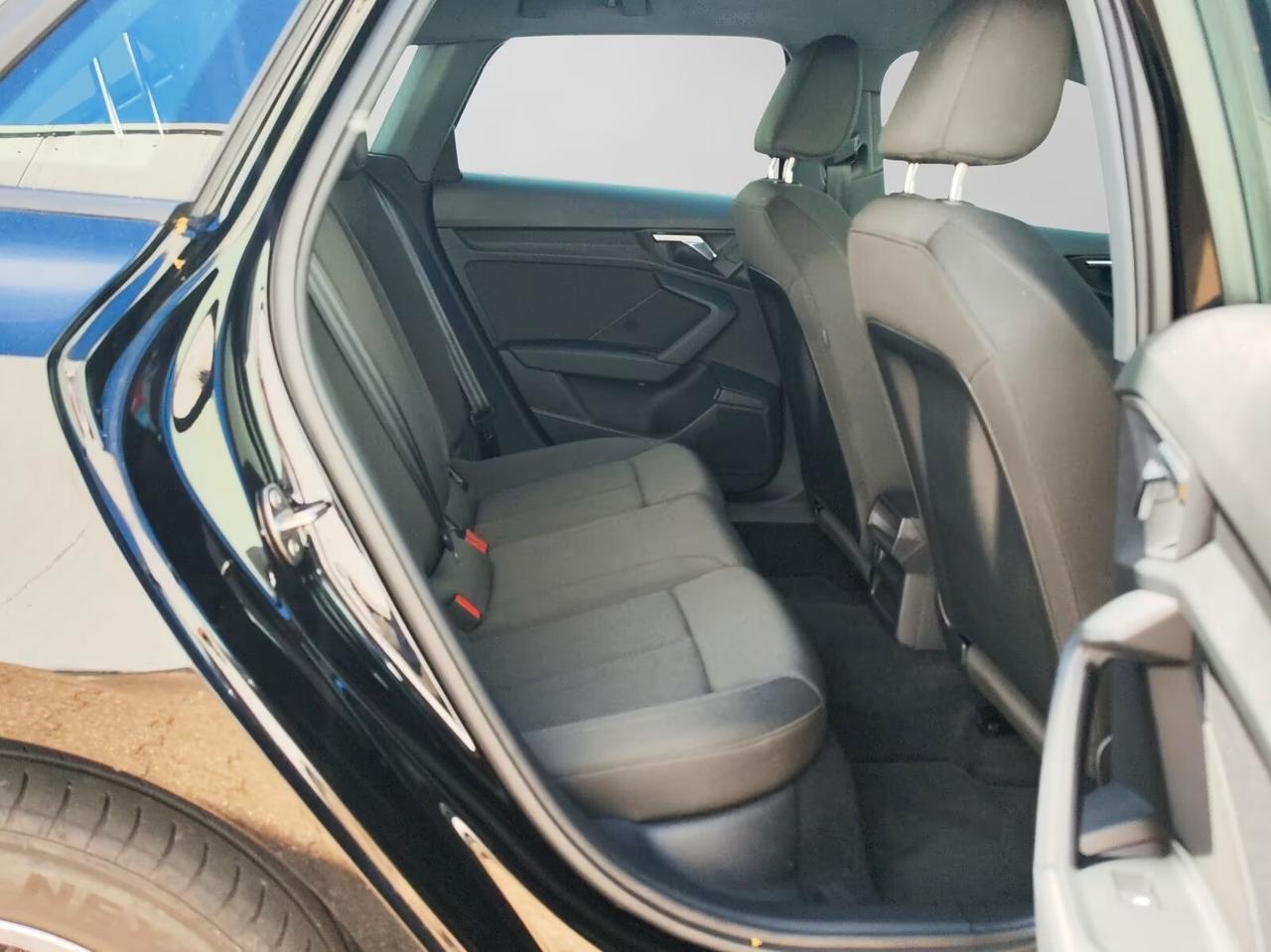 Audi A3 SPB 30 g-tron S tronic Business Advanced