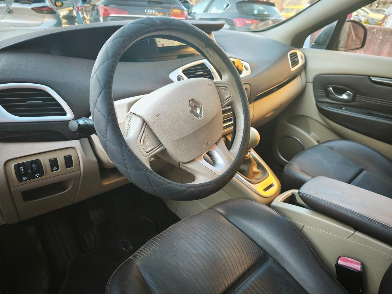 Renault Scenic Grand Scénic 7 Posti 1.9 dCi anche Noleggio