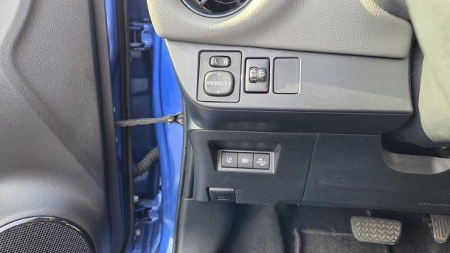 TOYOTA Yaris 1.5 Hybrid 5 porte Active PERMUTE OK NEOPATENTATI