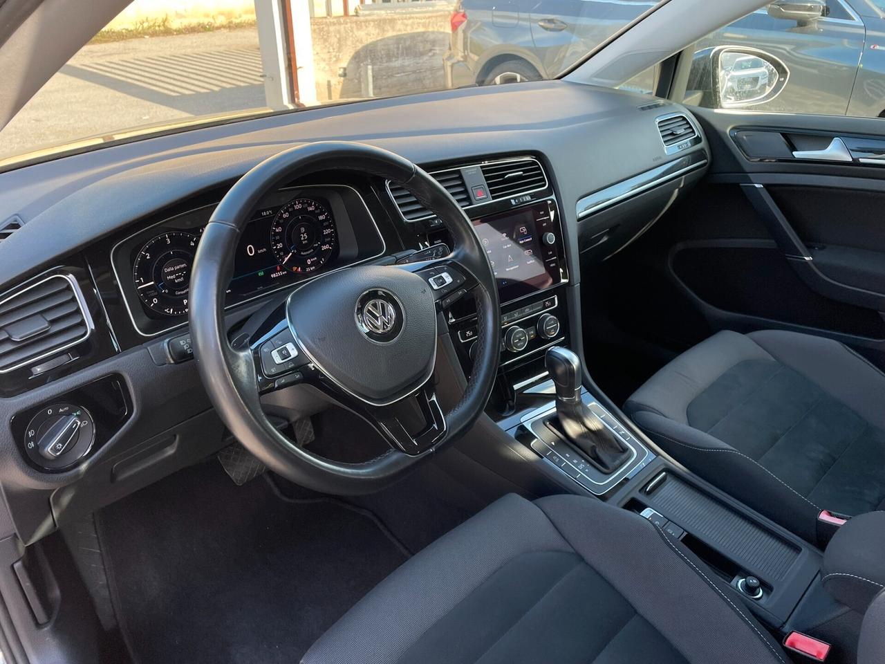 Volkswagen Golf Executive 2.0 TDI 150CV DSG