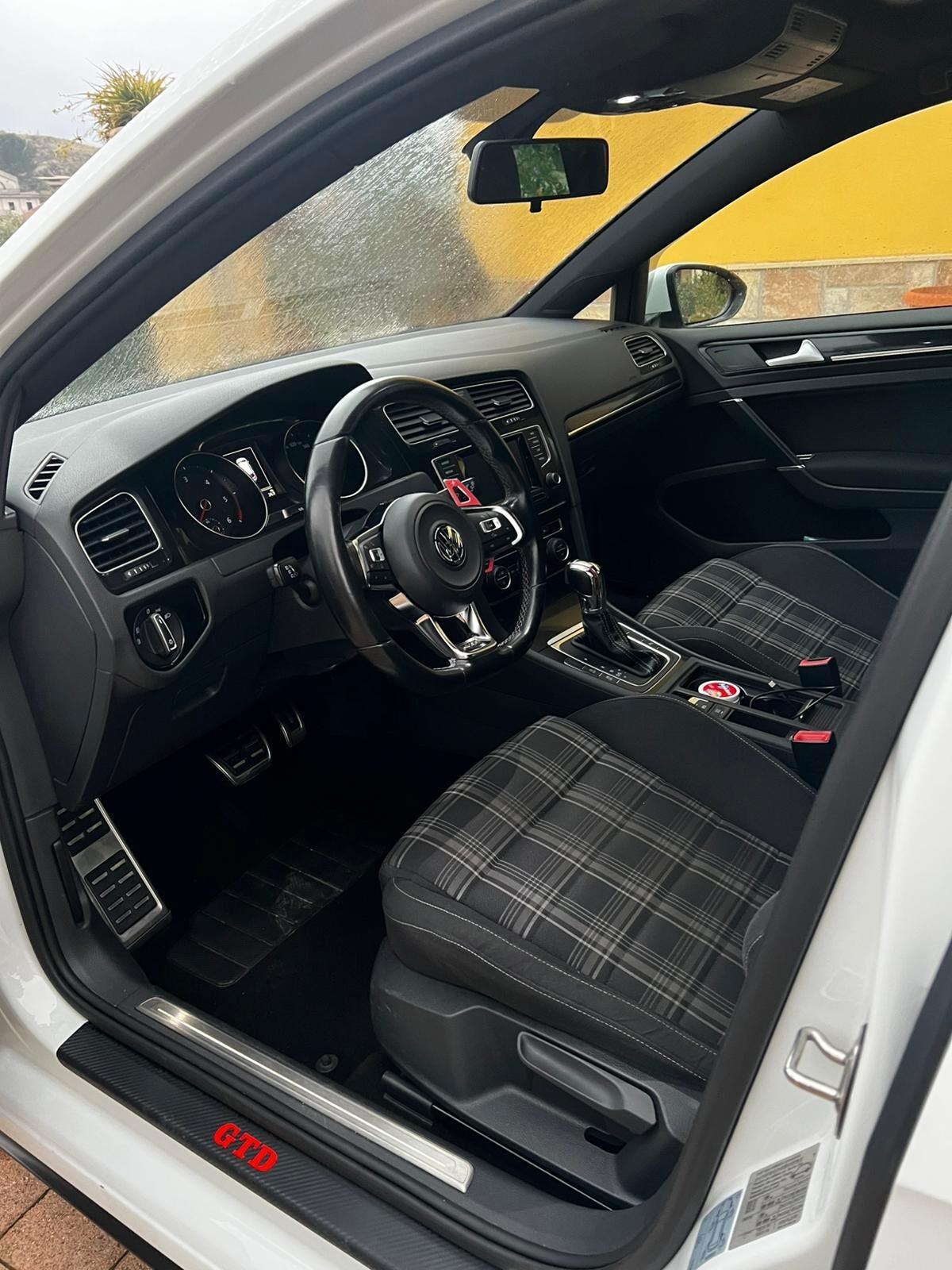 Volkswagen Golf GTD 2.0 TDI DSG 5p. BlueMotion Technology