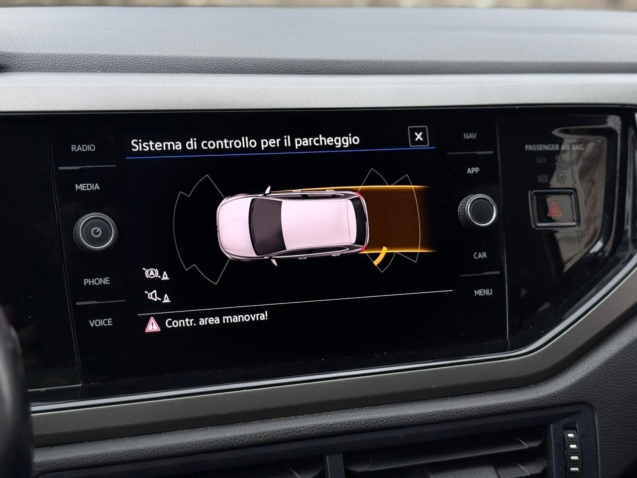 Volkswagen Polo 1.0 TSI DSG R-Line