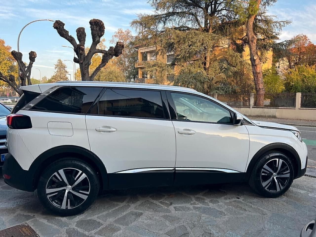 PEUGEOT 5008 BlueHDi 130 EAT8 Crossway VAN 09/2019