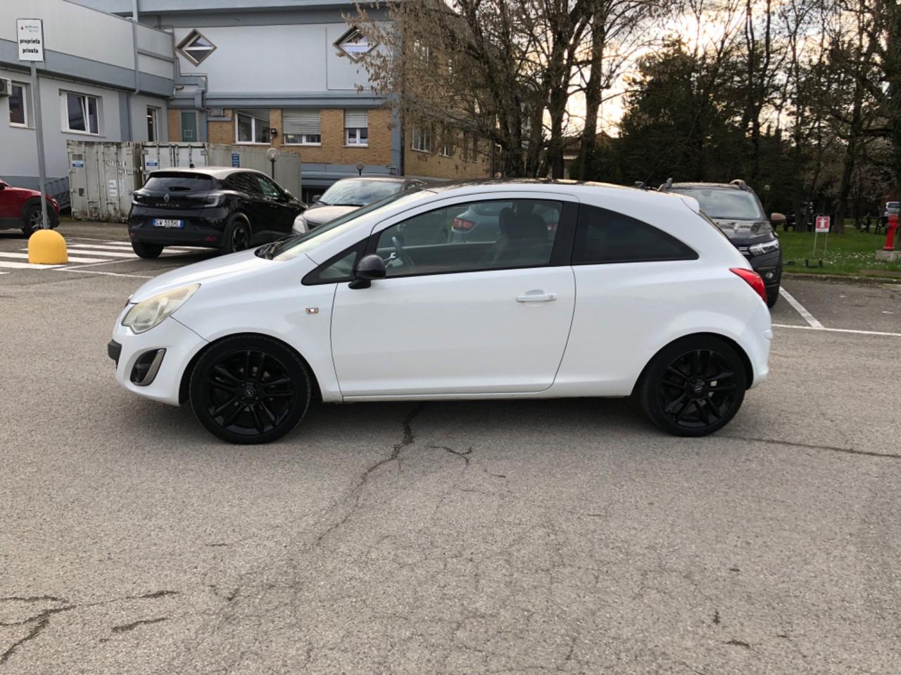 Opel Corsa 1.2 3 porte Elective