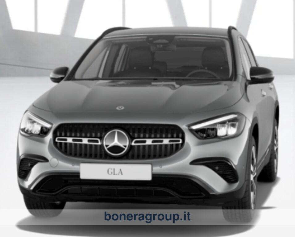 Mercedes GLA 180 180 D Progressive Advanced Plus 8G-DCT