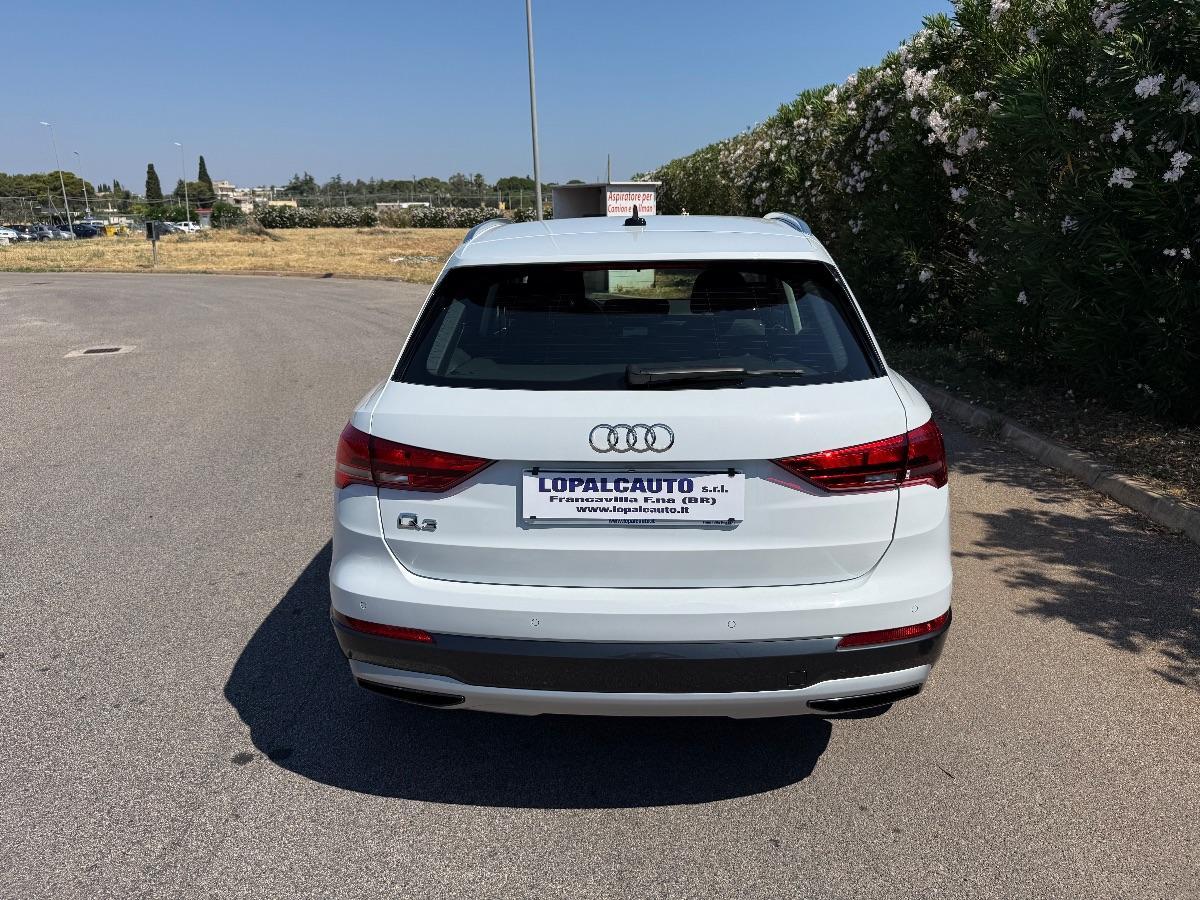 AUDI - Q3 - 35 TDI S tronic Business Advanced