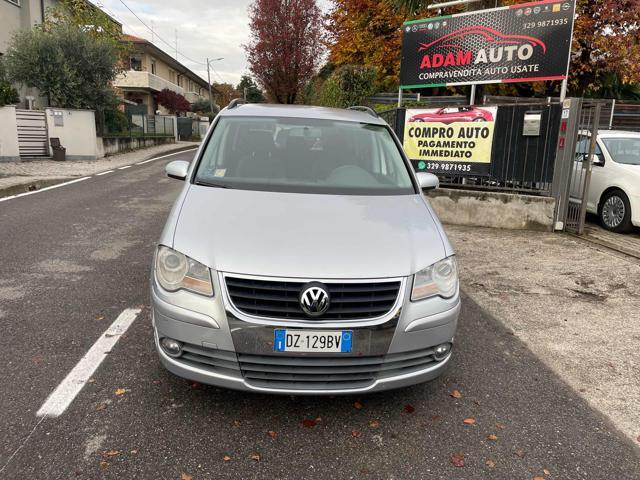 VOLKSWAGEN Touran 2.0 Highline Ecofuel 7 posti