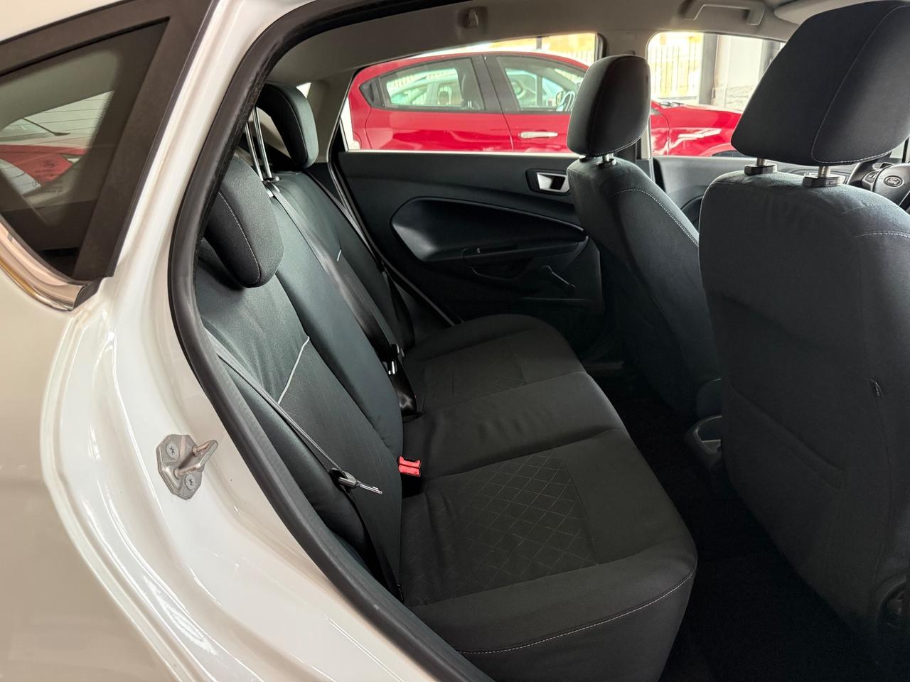 Ford Fiesta 1.4 16V 5p. Bz.- GPL Titanium Bs.