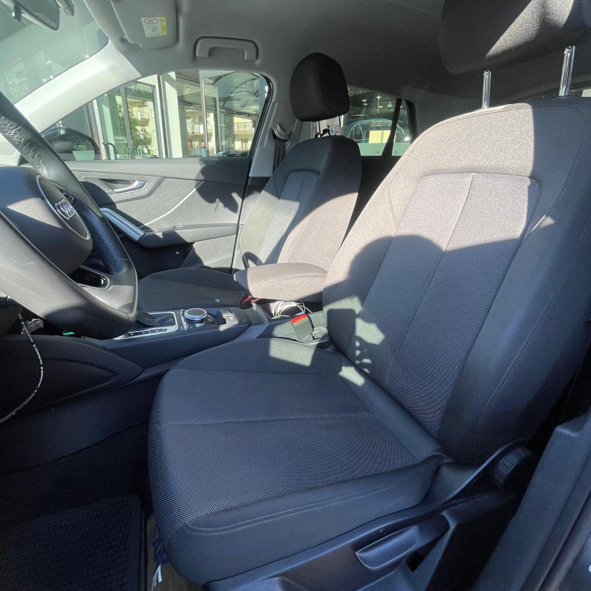 AUDI Q2 IDENTITY BLACK S-TRONIC