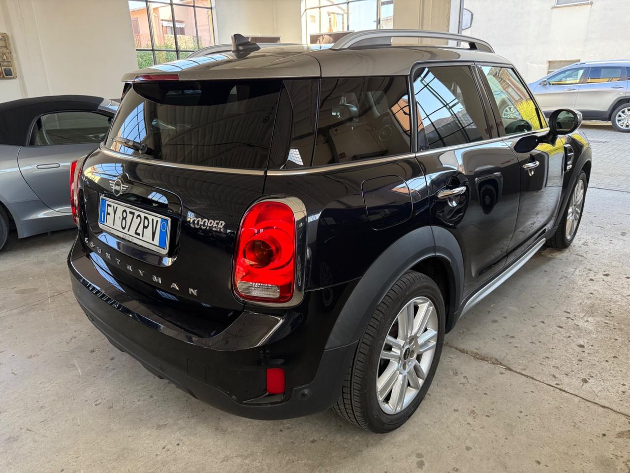 Mini Cooper Countryman 1.5 Hype CAMBIO AUTO UNICO PROP