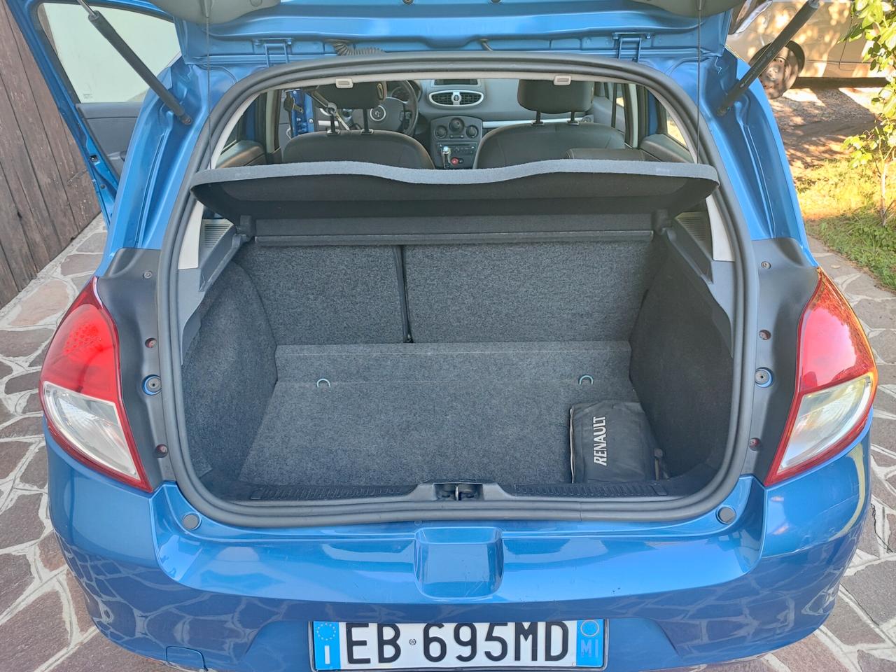 Renault Clio 1.2 16V 5 porte nave neopatentati