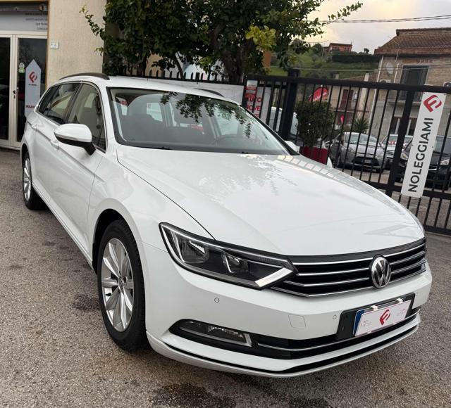 VOLKSWAGEN Passat Variant 1.6 TDI SCR DSG Business BMT