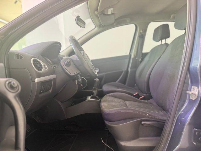 RENAULT Clio 1.2 16V 5 porte Luxe
