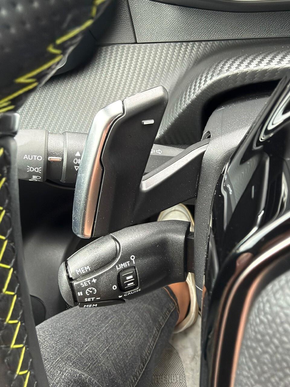 Peugeot 2008 PureTech 130 S&S EAT8 GT
