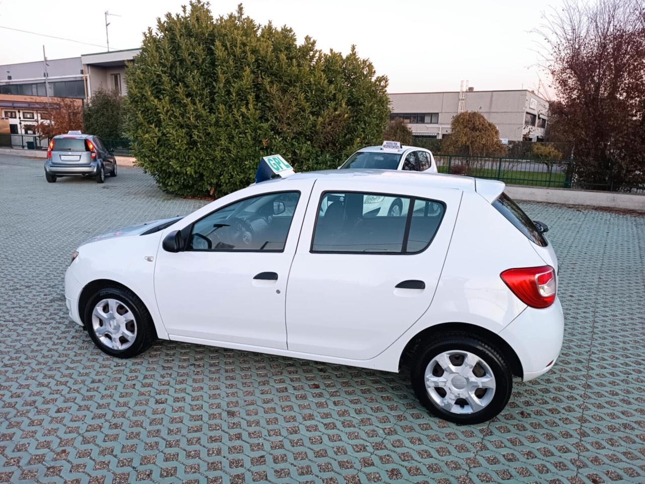 Dacia Sandero 1.2 GPL 75CV Ambiance