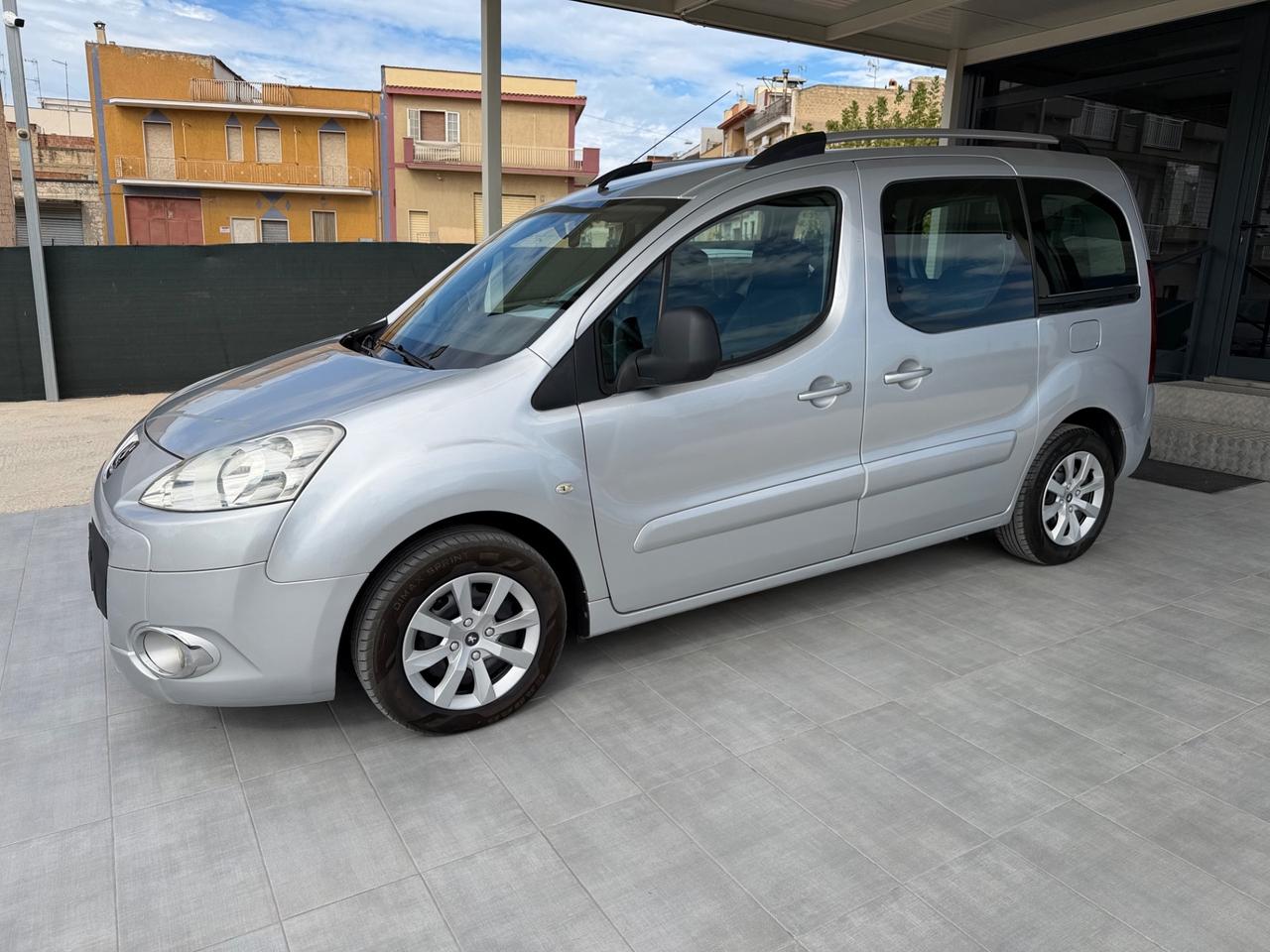Peugeot Partner Tepee 1.6 HDi 92CV Outdoor