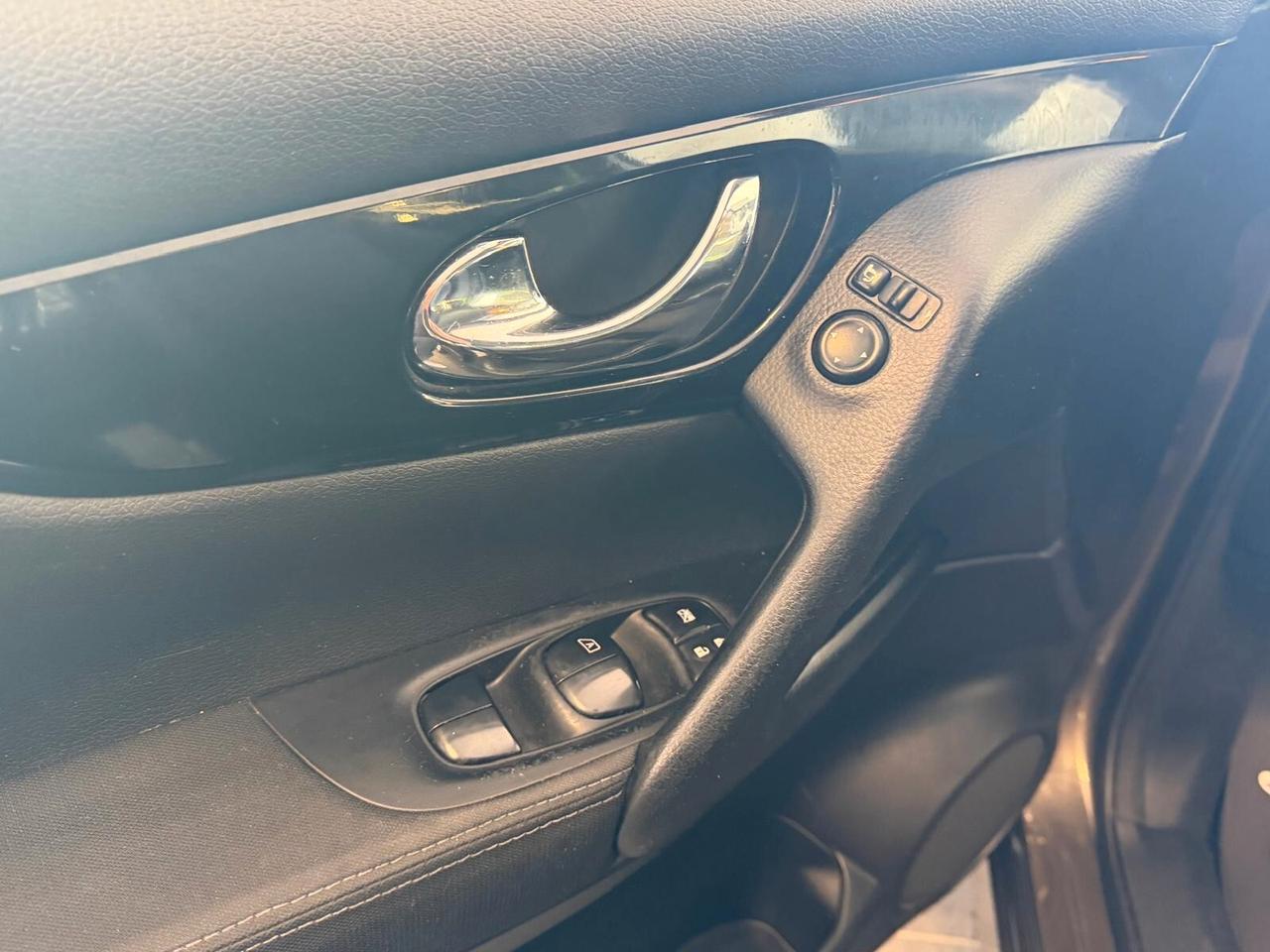 NISSAN QASHQAI 1.5 DCI 110CV NAVI CAM OK NEOPATENTATI ANNO 2014