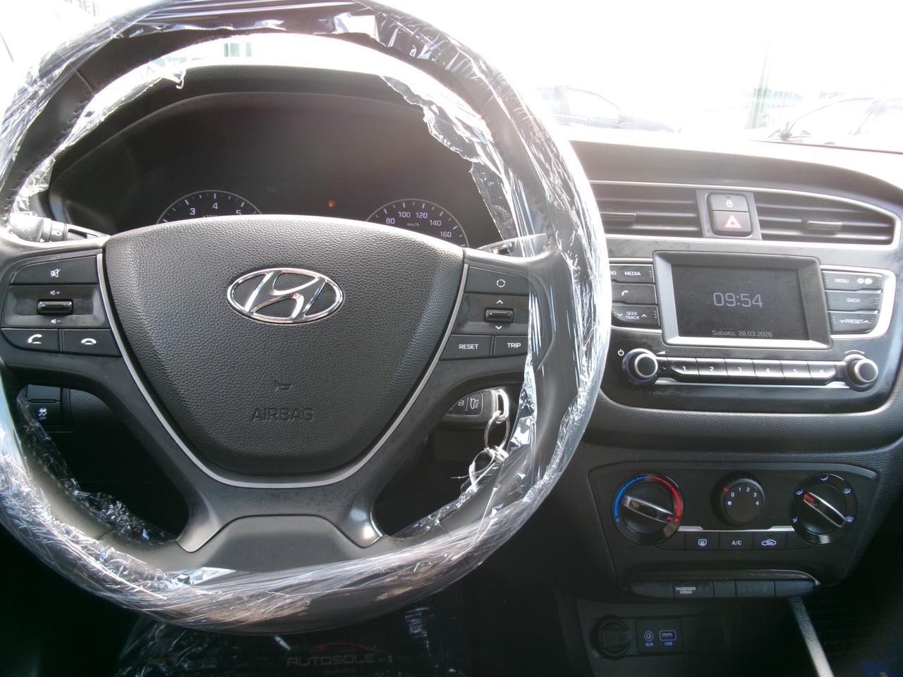 Hyundai i20 5P 1.2 75CV E6D MPI CONNECTLINE **PERFETTA**