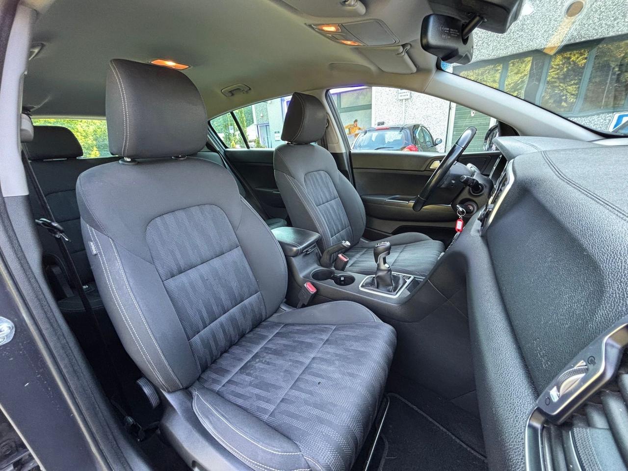 Kia Sportage 1.7 CRDI 141 CV DCT7 2WD Business Class