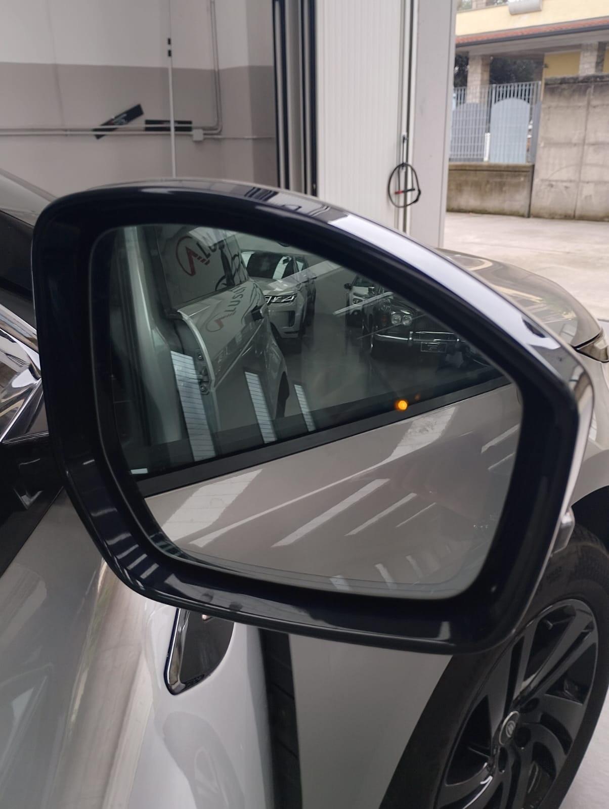 Land Rover Range Evoque 2.0D I4-L.Flw 150CV AWD Aut R-Dynamic HSE