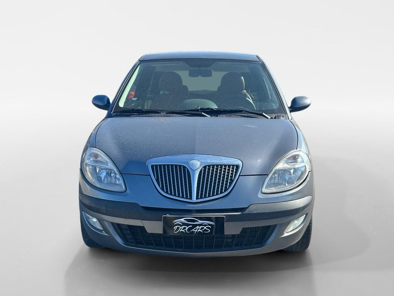 Lancia Ypsilon 1.3 MJT 75 CV Platino