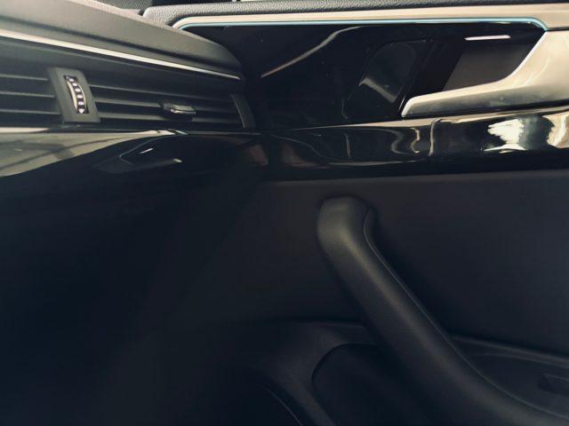 AUDI A4 Avant 40 quattro Stronic S line Sline TETTO/MATRIX