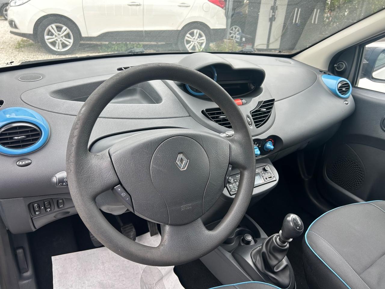 Renault Twingo 1.2 LIVE NEOPATENTATI