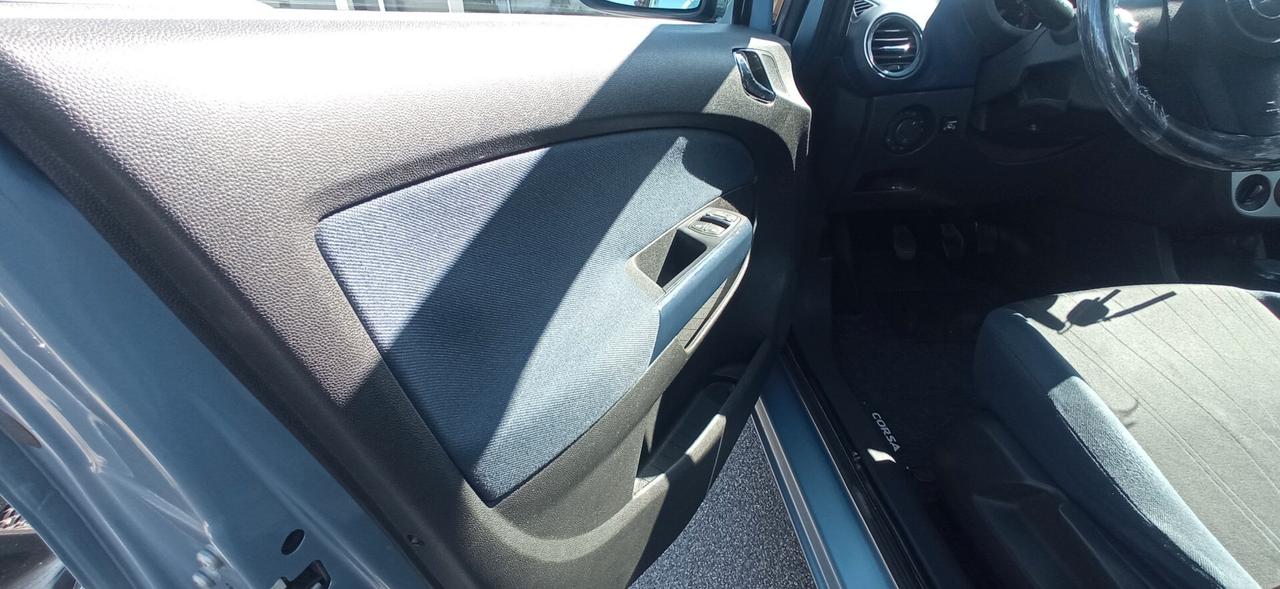 Opel Corsa 1.2 5 porte Enjoy