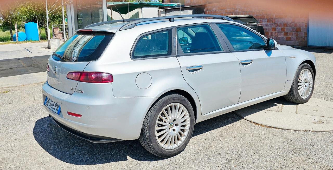 Alfa Romeo 159 1.9 JTDm Sportwagon Progression