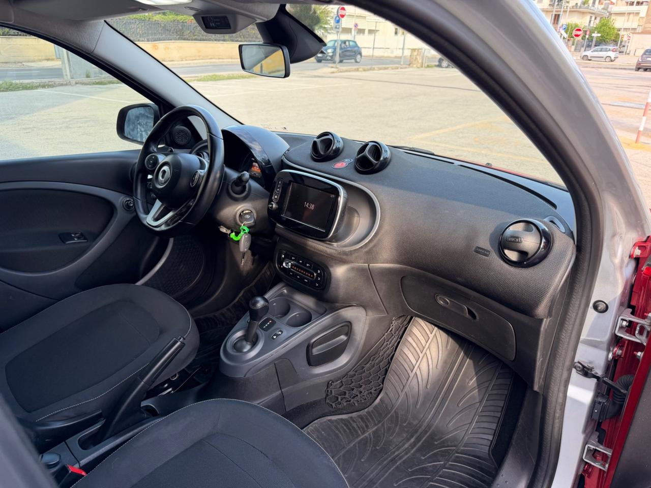 Smart For four cabrio automatica
