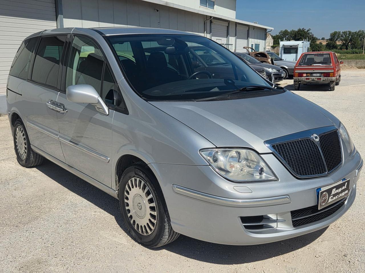 Lancia Phedra 2.0 MULTIJET EMBLEMA 8 POSTI