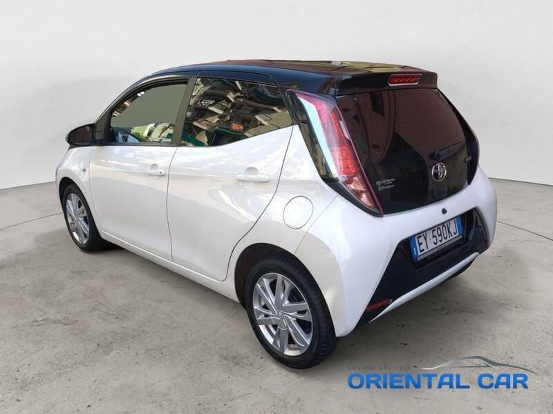 Toyota Aygo Aygo 5p 1.0 x-play AUTO BELLISSIMA CON SOLO 74.000 KM
