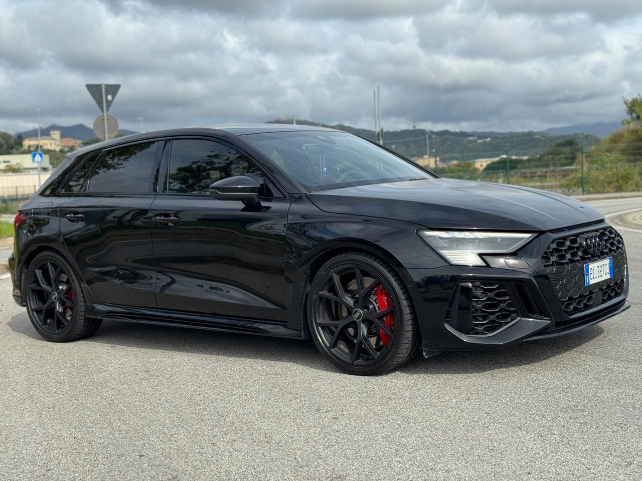 AUDI RS3 2.5 TFSI 400CV MATTIX TOTAL BLACK PERMUTABILE