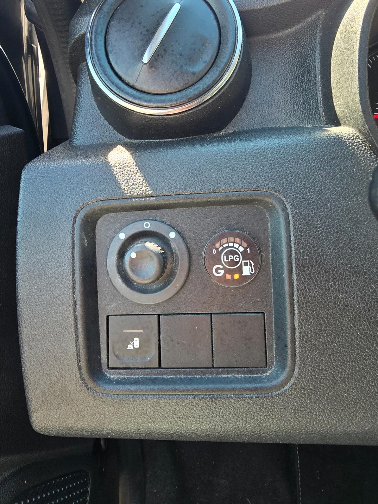 Dacia Duster 1.6 SCe GPL 4x2 Prestige