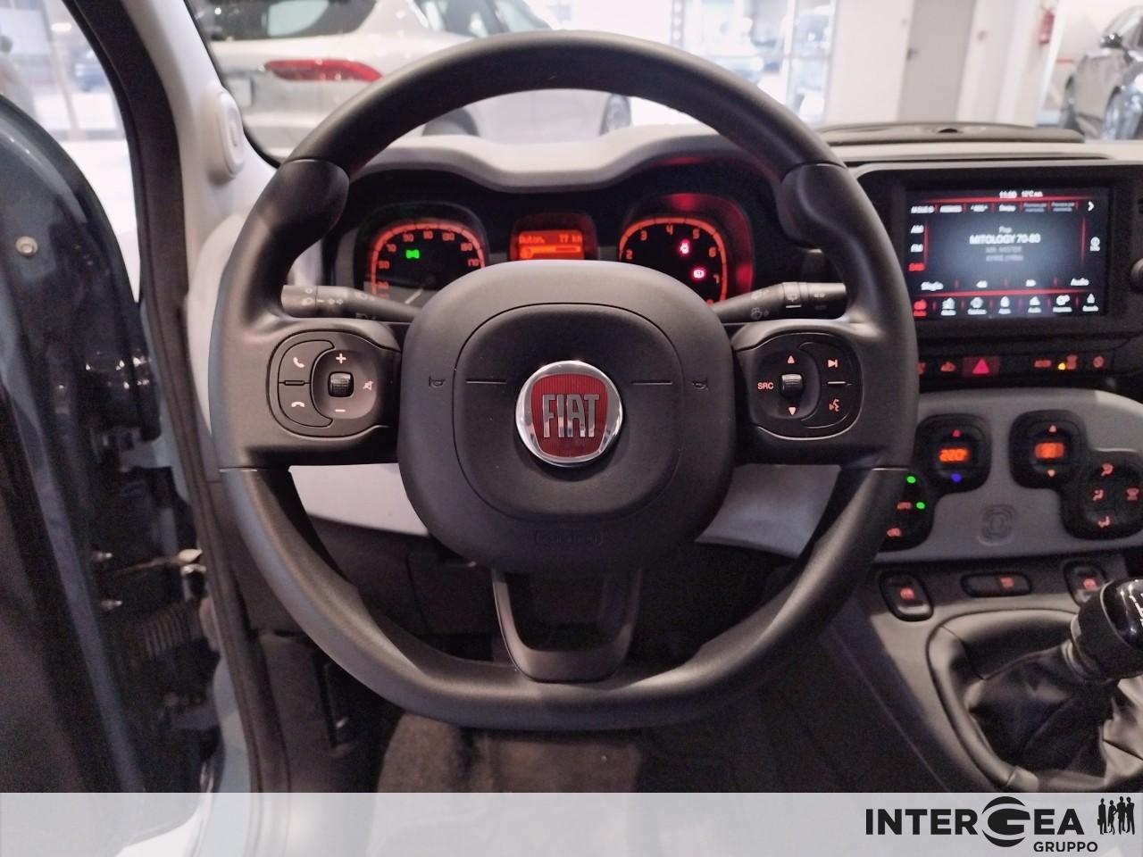 FIAT Panda 1.0 firefly hybrid City Cross s&s 70cv 5p.ti