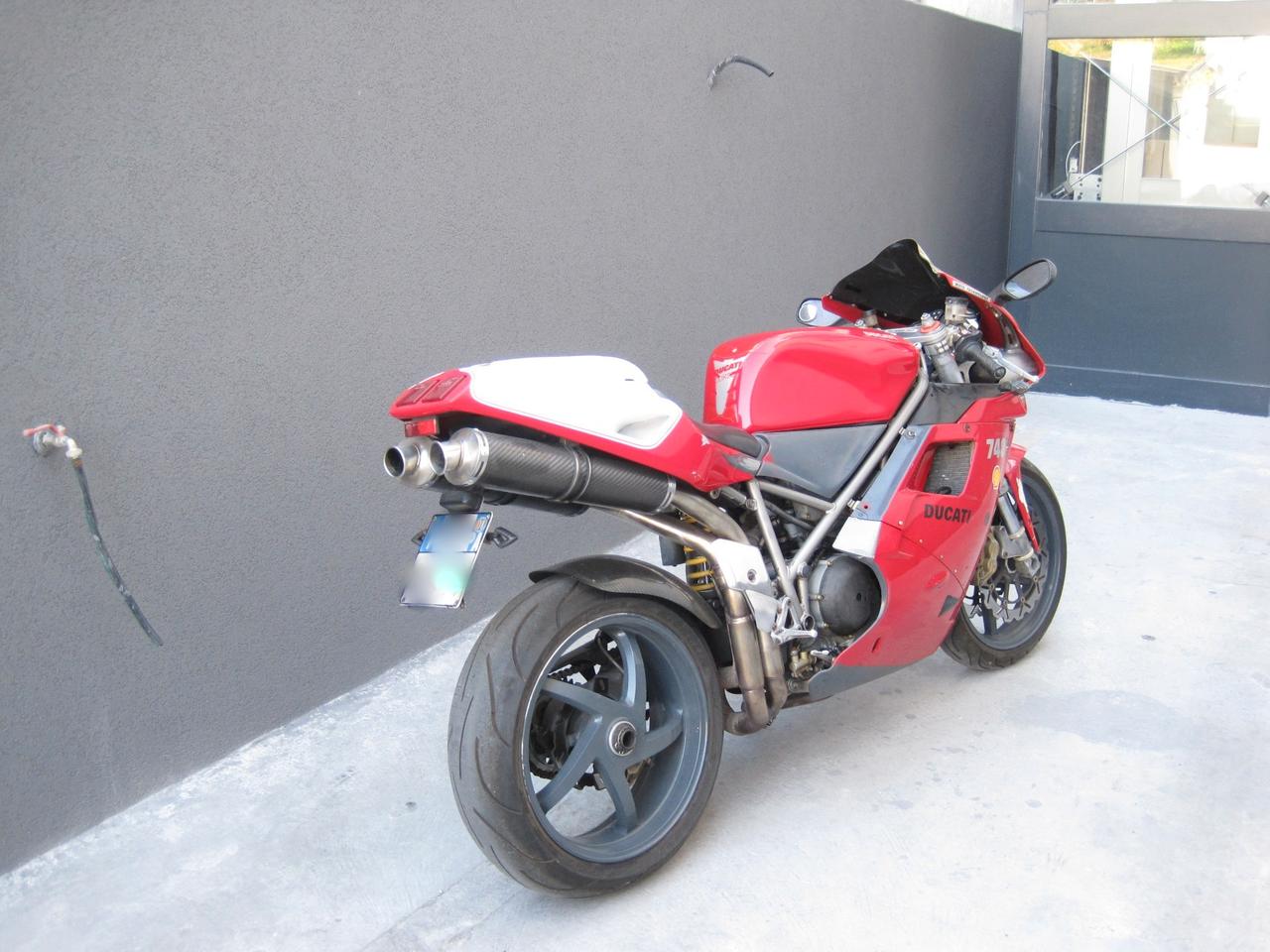 Ducati 748 748