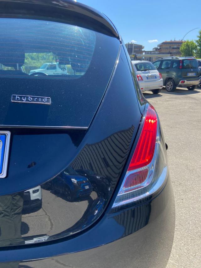 LANCIA Ypsilon *PROMO* 1.0 S&S Hybrid Gold