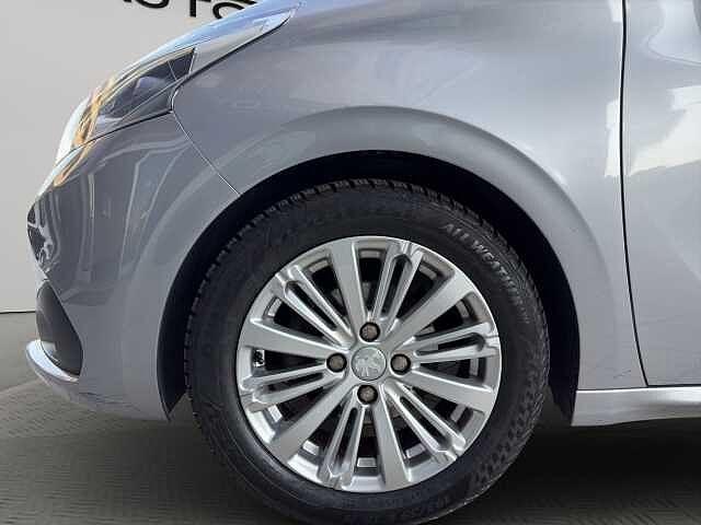Peugeot 208 BlueHDi 100 S&S 5 porte Allure