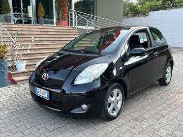 Toyota Yaris 1.0 3 porte Luxury
