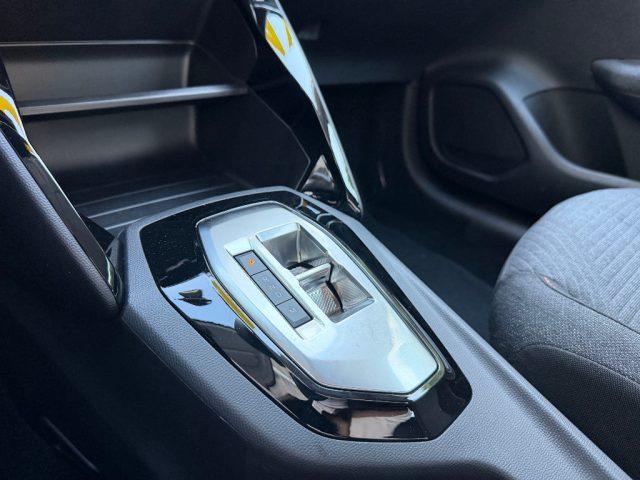 PEUGEOT 208 1.2 HYBRID 101CV E-DC6 AUTOMATICA