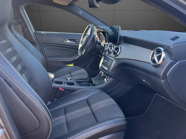 MERCEDES-BENZ GLA 180 d Automatic Sport