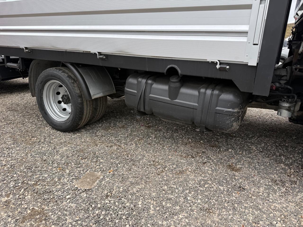 Nissan Cabstar 35.13 Cassone Fisso